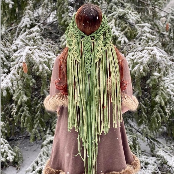 Epiphany Headpiece Handmade Macrame - Picture 11 of 16